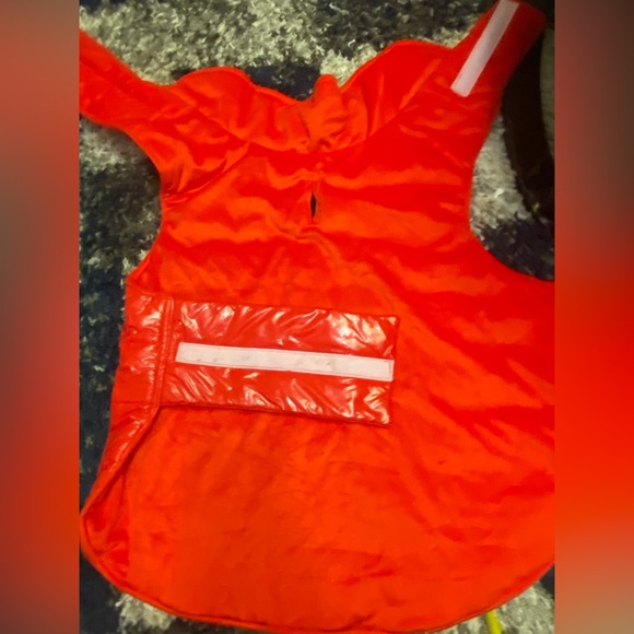 NWOT XL dog 🐶puffer coat, bright red - Picture 2 of 6